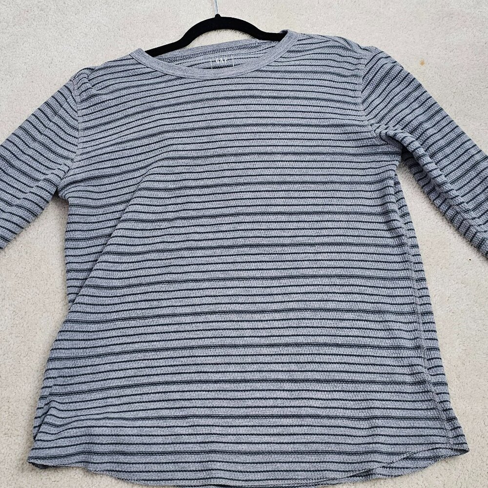 Men's gap long sleeve henley shirt